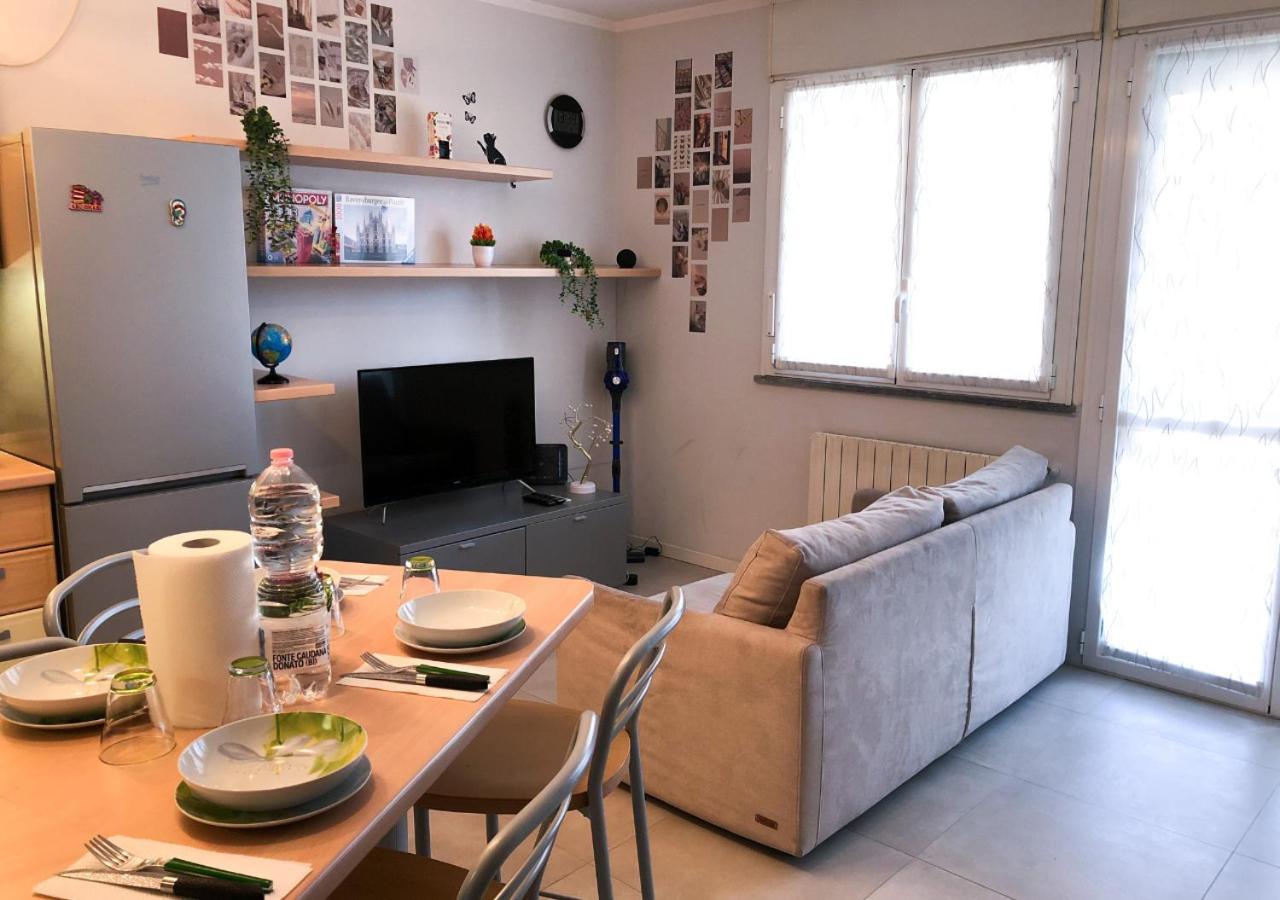 Confortevole Bilocale A Pochi Minuti Dal Centro Lägenhet Milano Exteriör bild