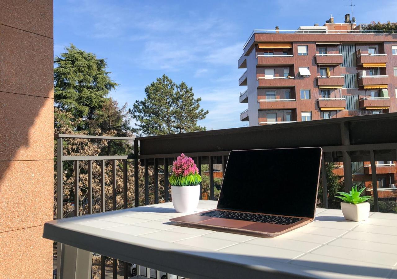 Confortevole Bilocale A Pochi Minuti Dal Centro Lägenhet Milano Exteriör bild