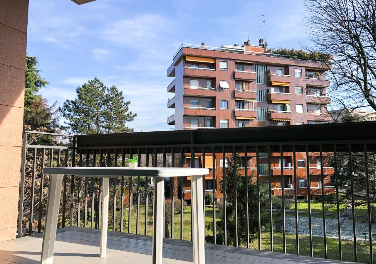 Confortevole Bilocale A Pochi Minuti Dal Centro Lägenhet Milano Exteriör bild