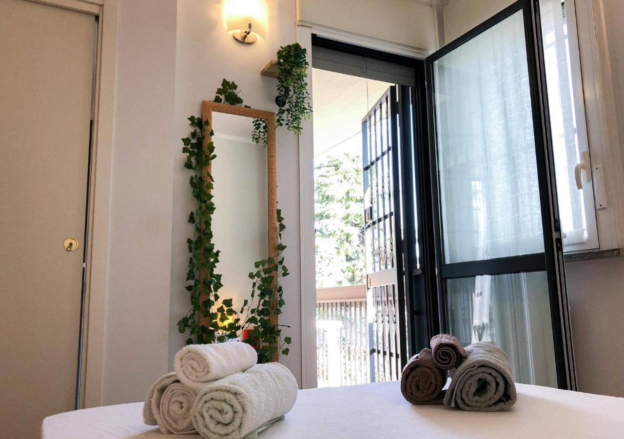 Confortevole Bilocale A Pochi Minuti Dal Centro Lägenhet Milano Exteriör bild